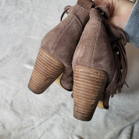 Steve Madden Ohio suede fringe ankle boot brown women's size 8 - Picture 4 of 10